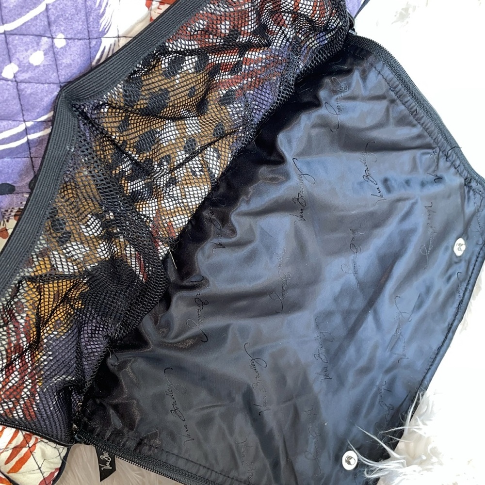 Vera Bradley Stroll Around Bag in Painted Feathers - Picture 14 of 16